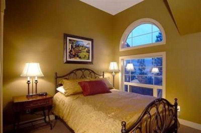 Bellasera Tuscan Villas Kelowna Quarto foto